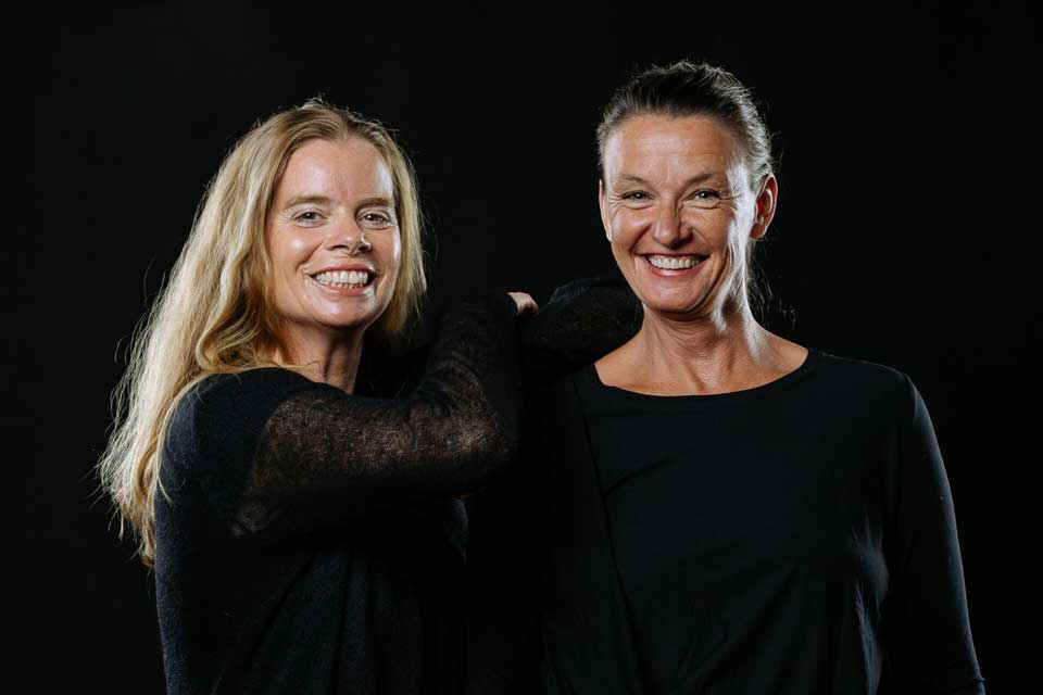 DIE TABUTANTEN: Simone Schmitt und Christine Holzer (Foto: Timo Raab)